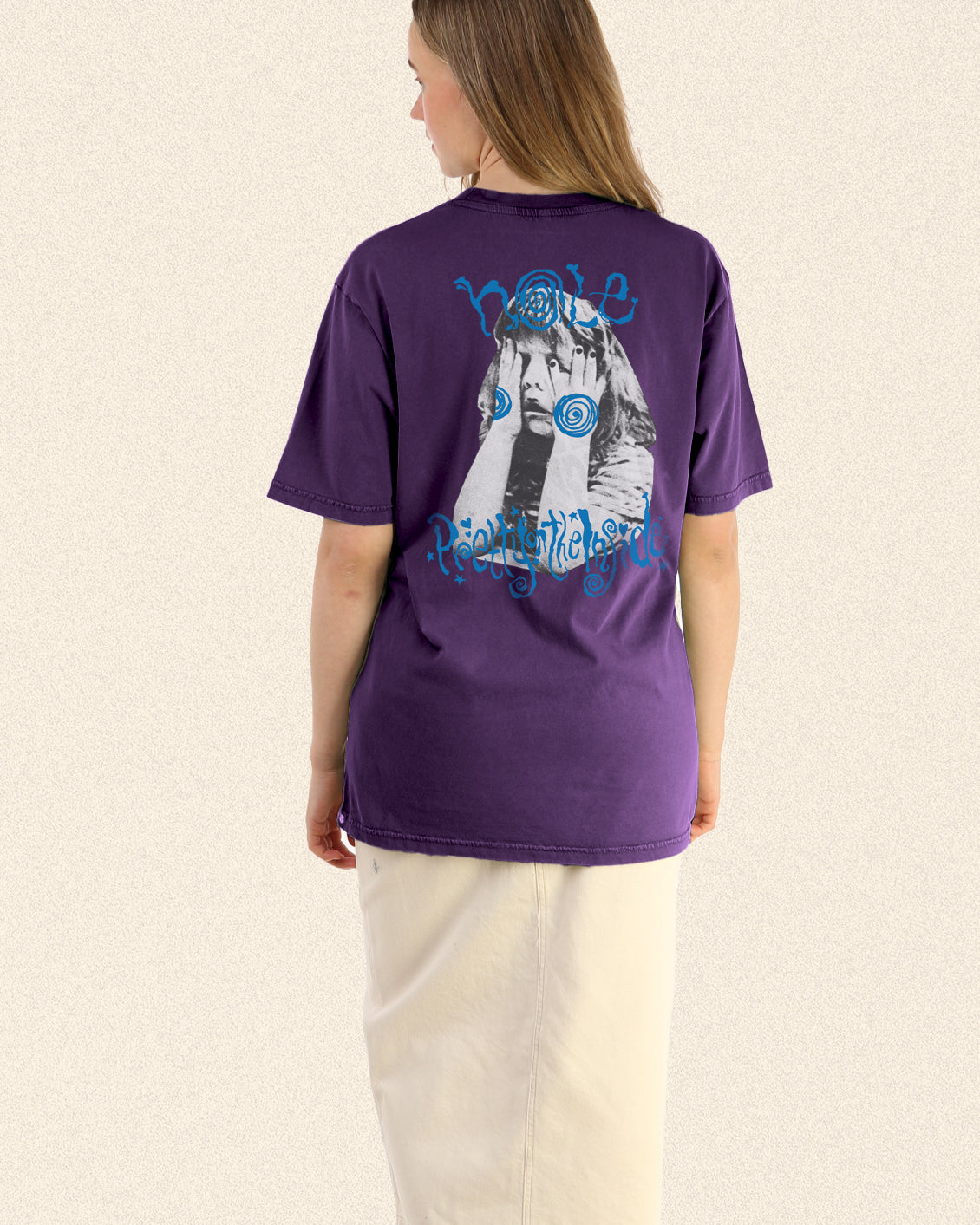 HOLE PRETTY ON THE INSIDE OVERSIZED TEE