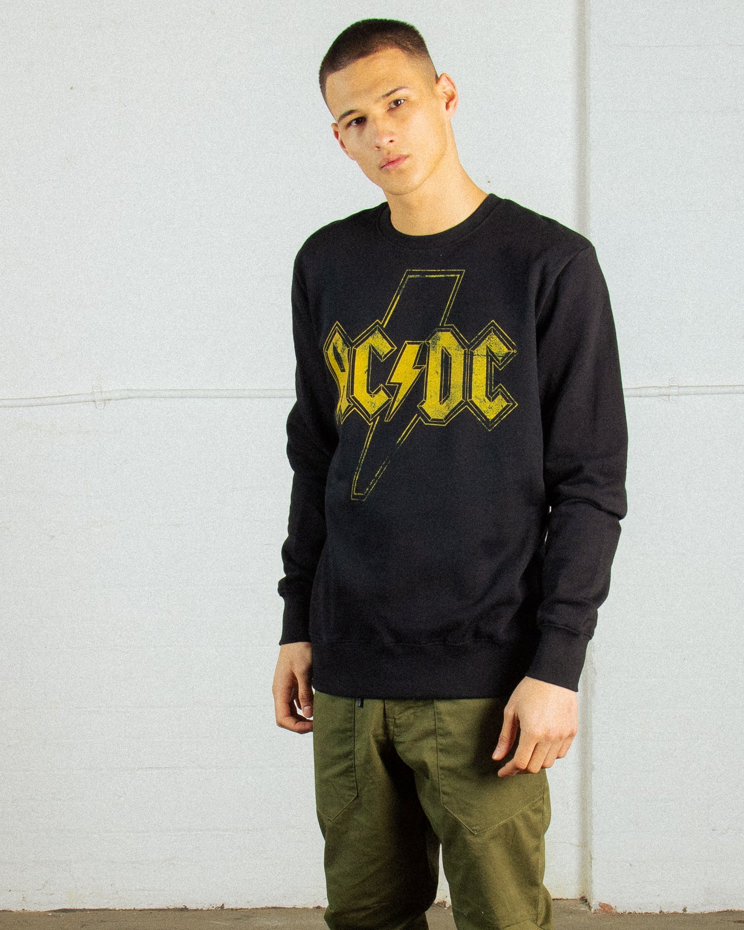 ACDC DISTRESSED CREW