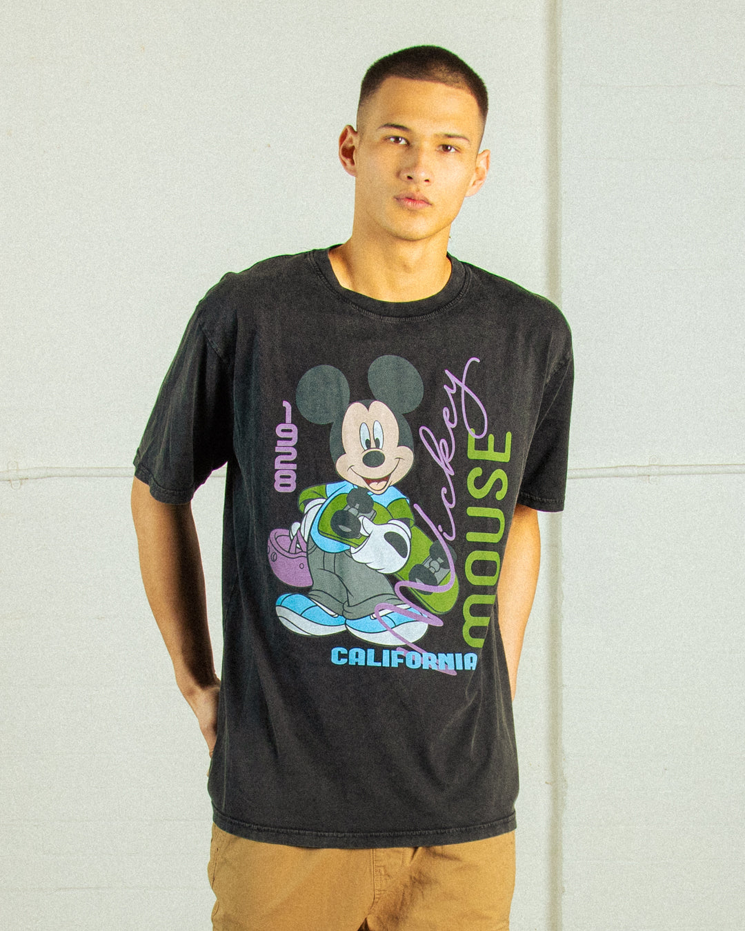 SKATEBOARD MICKEY MOUSE T-SHIRT